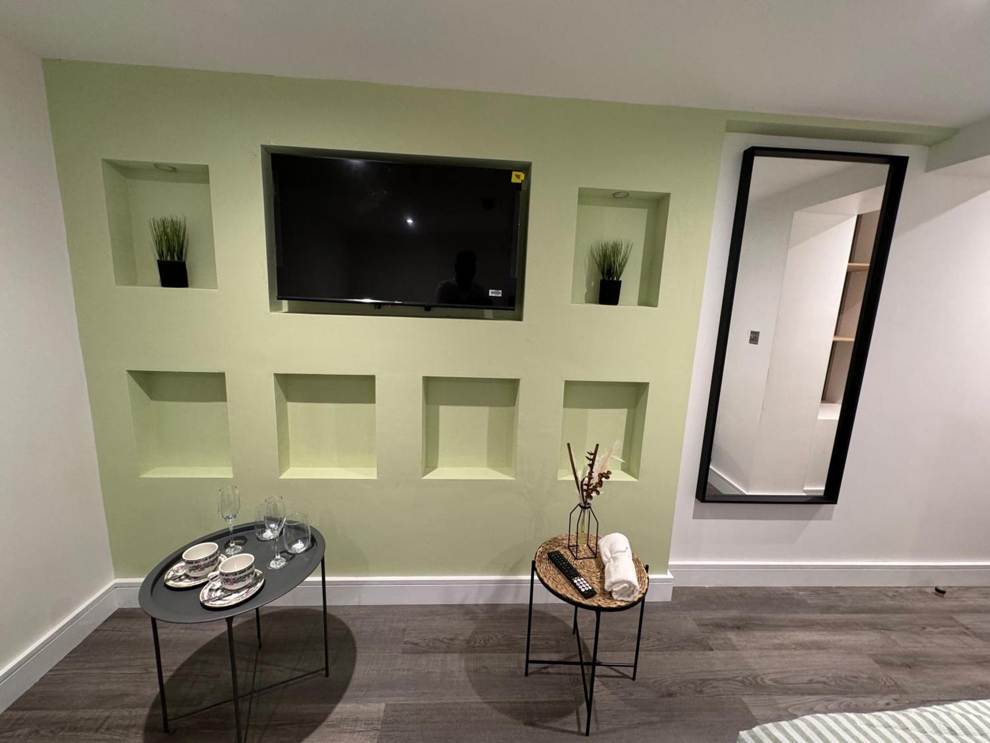 Southgate Luxury Apartments Elland Buitenkant foto