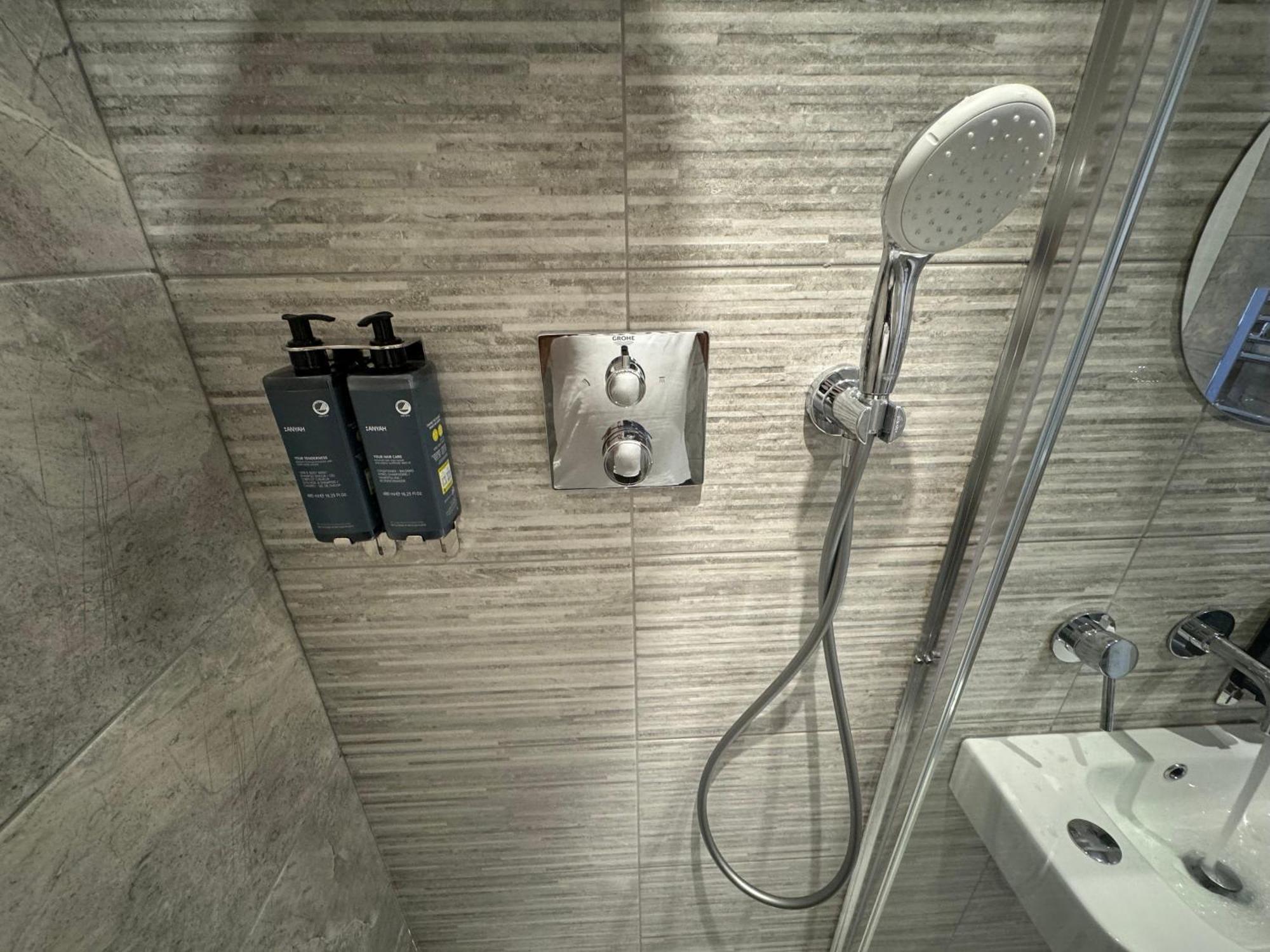 Southgate Luxury Apartments Elland Buitenkant foto