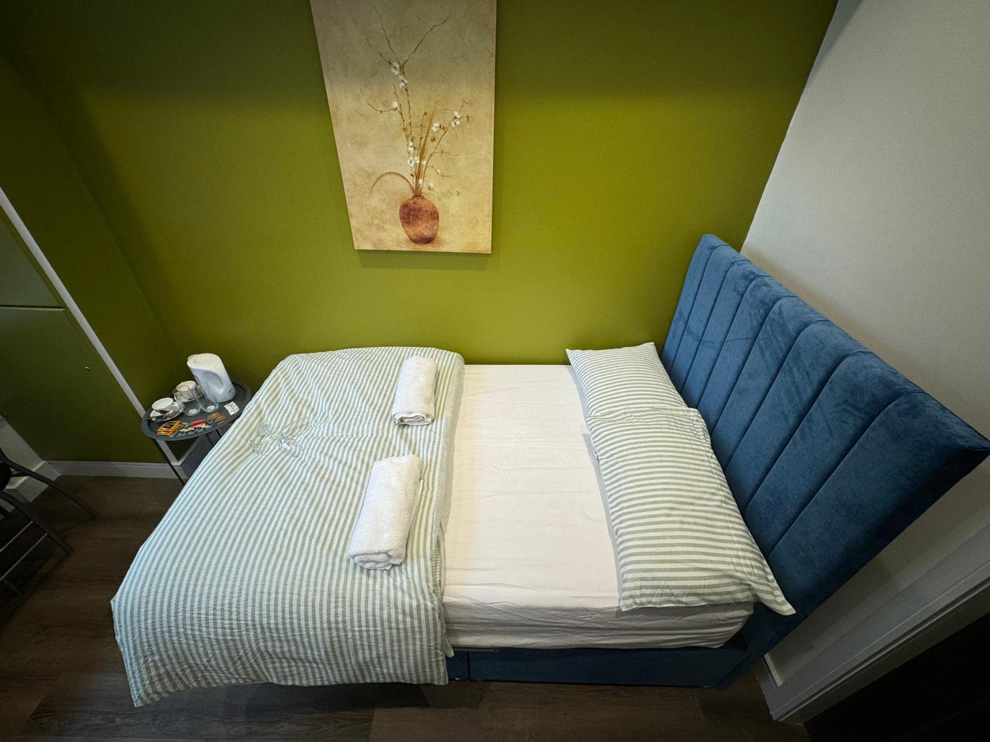 Southgate Luxury Apartments Elland Buitenkant foto