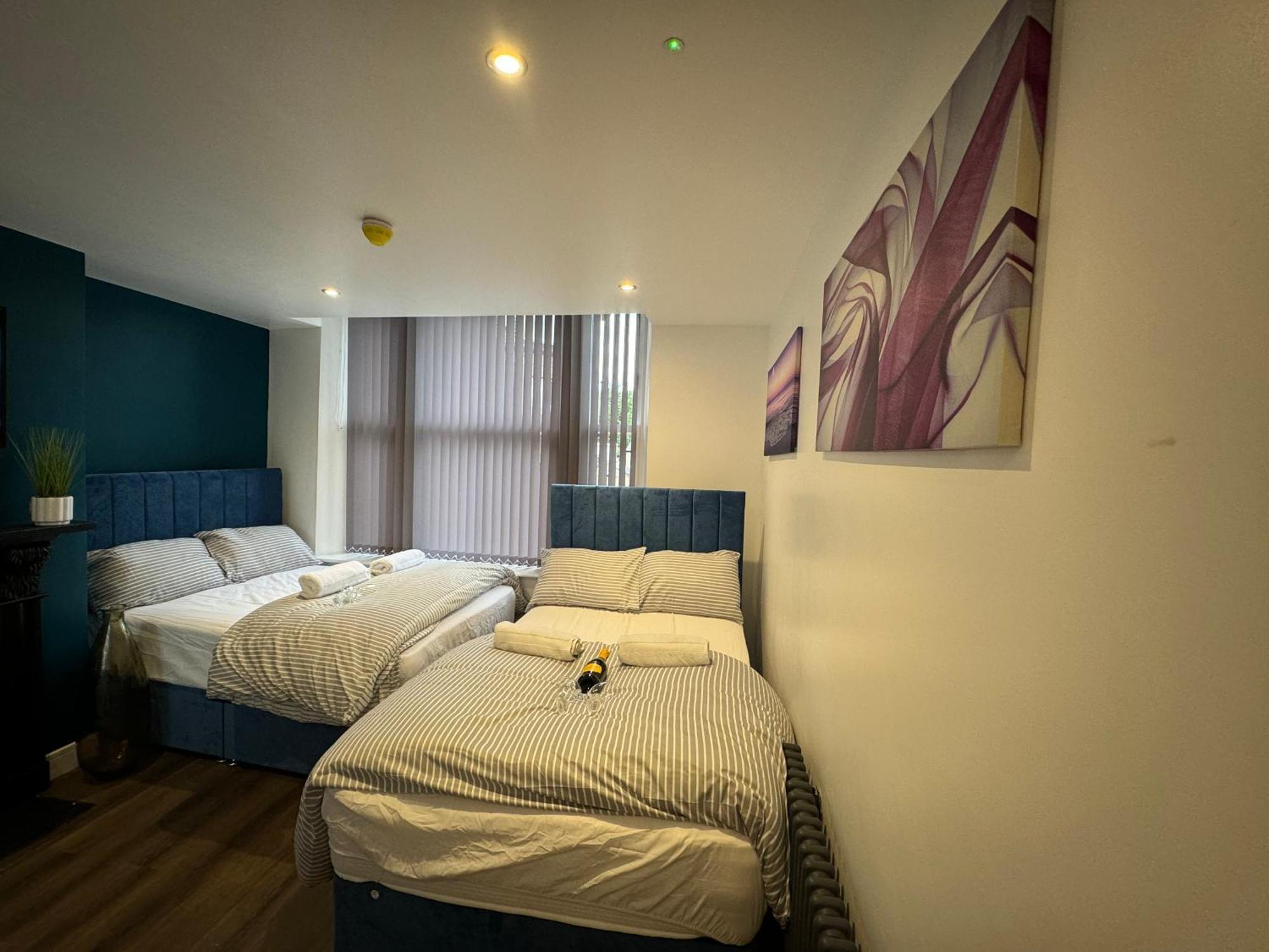 Southgate Luxury Apartments Elland Buitenkant foto