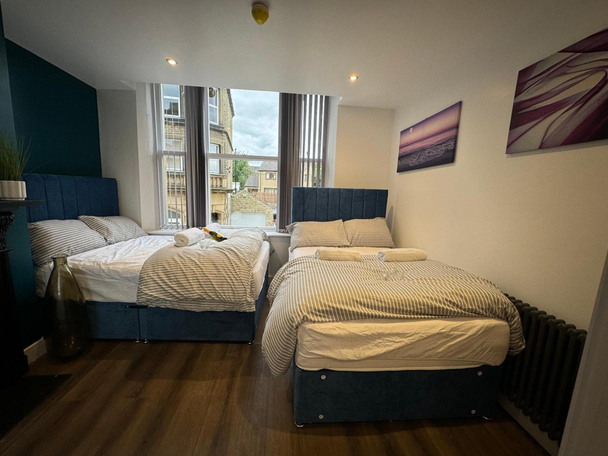 Southgate Luxury Apartments Elland Buitenkant foto