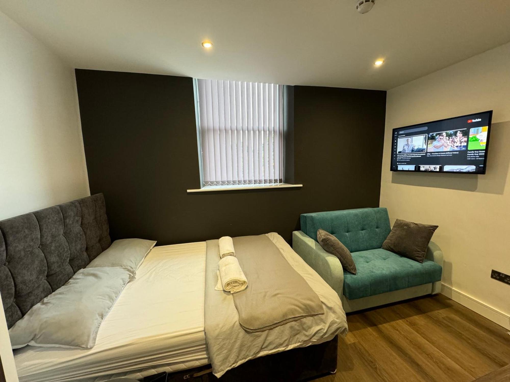 Southgate Luxury Apartments Elland Buitenkant foto