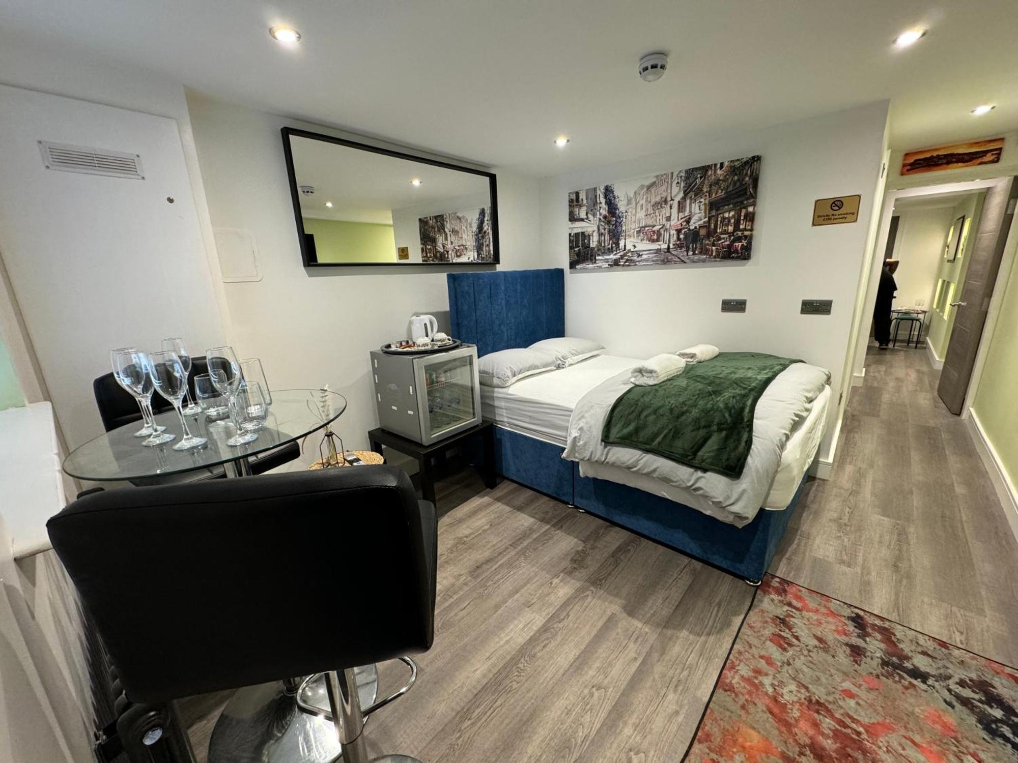 Southgate Luxury Apartments Elland Buitenkant foto