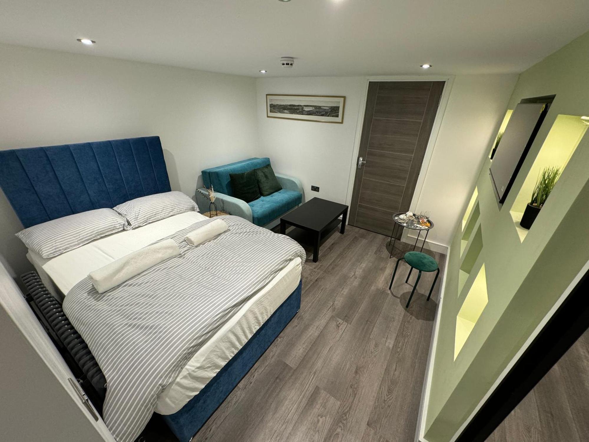 Southgate Luxury Apartments Elland Buitenkant foto