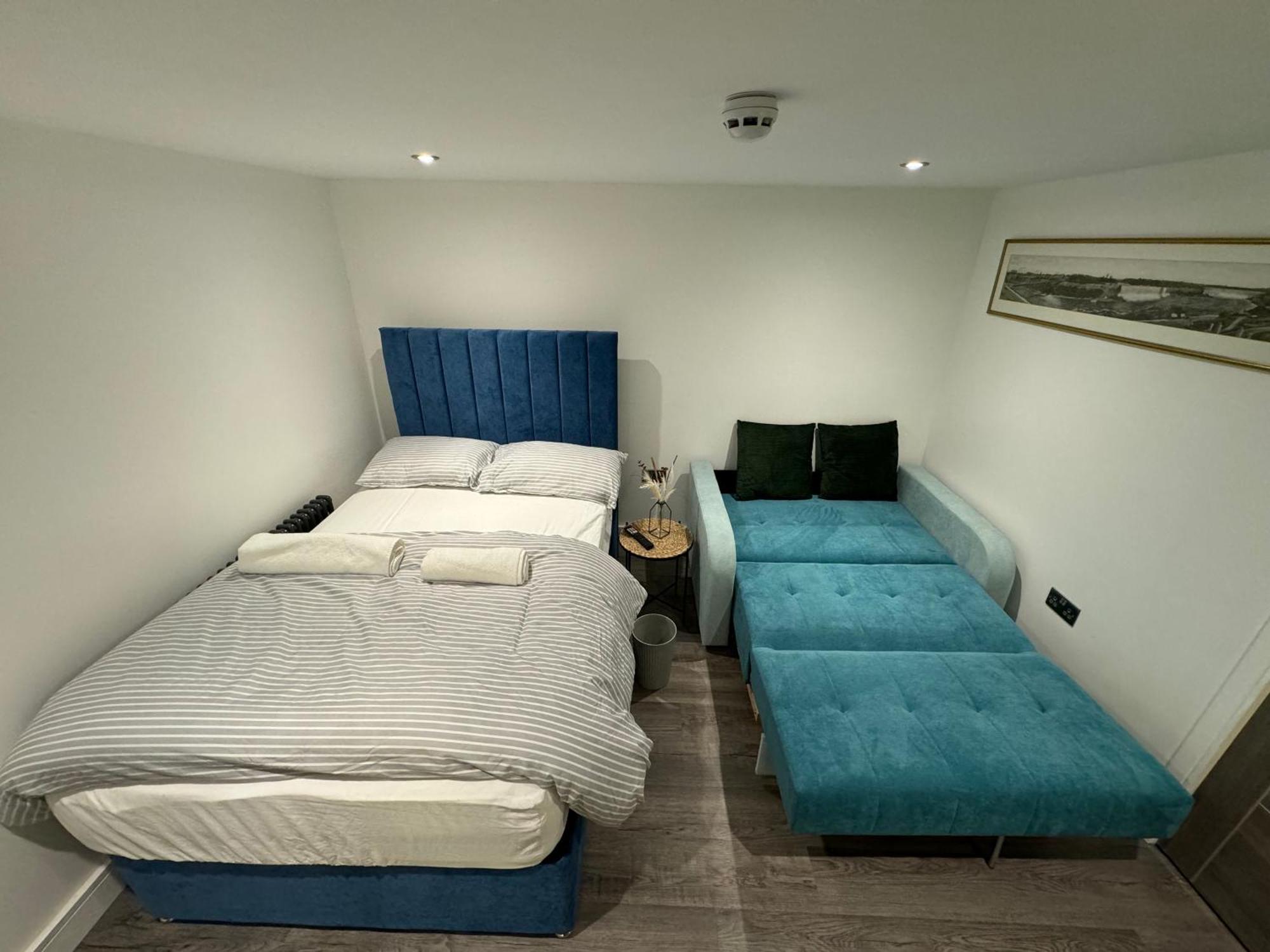Southgate Luxury Apartments Elland Buitenkant foto