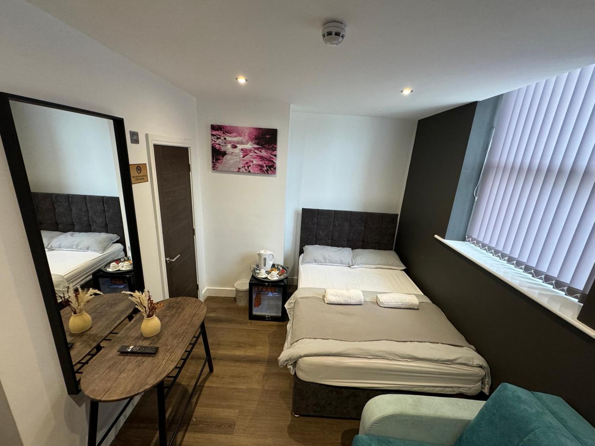 Southgate Luxury Apartments Elland Buitenkant foto