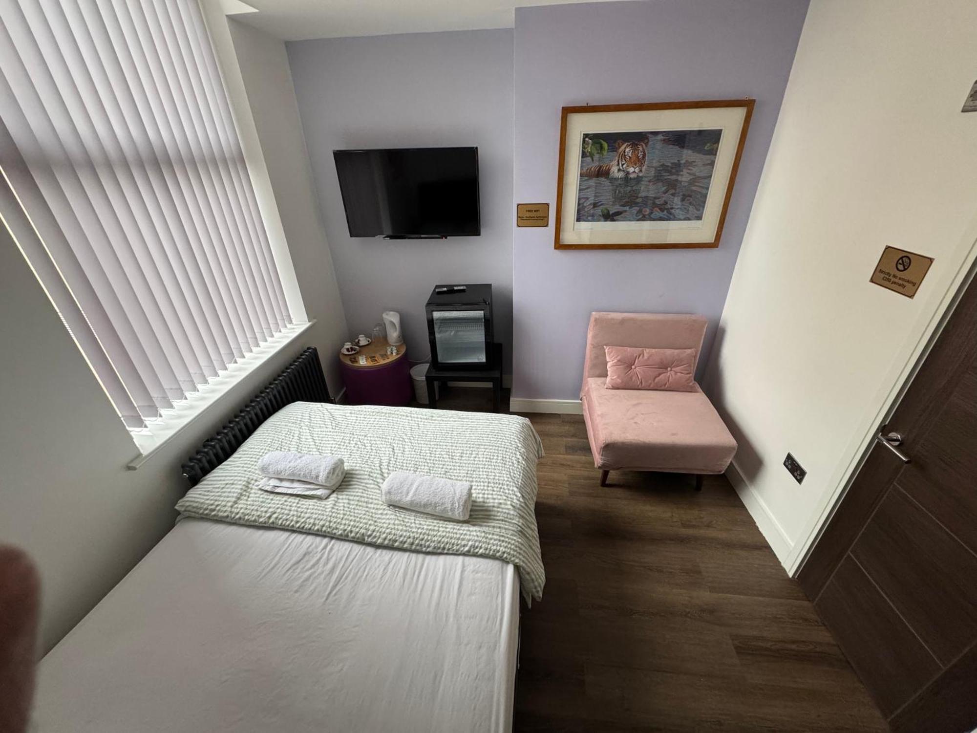 Southgate Luxury Apartments Elland Buitenkant foto